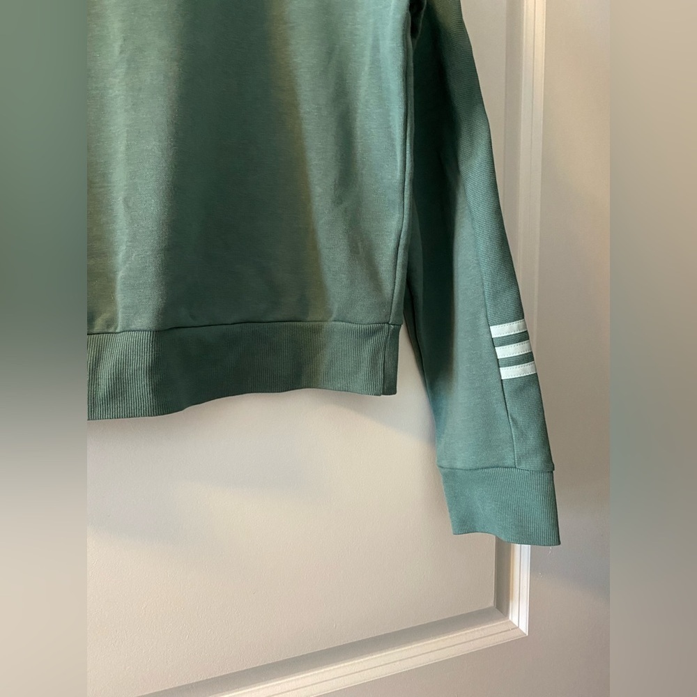 NWT. Adidas Crewneck Sweatshirt in Teal Green with Logo - Picture 3 of 9